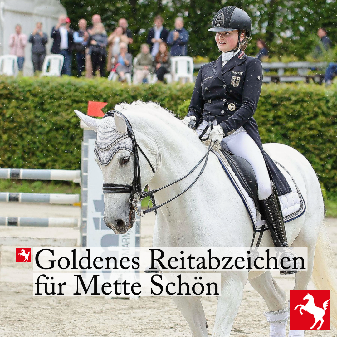 Goldenes Reitabzeichen für Mette Schön