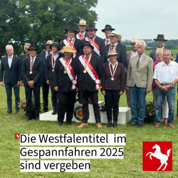 Das Bild zeigt die Medaillengewinner der Westfälischen Fahrmeisterschaften 2025