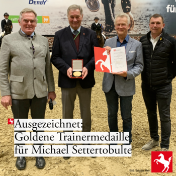 Michael Settertobulte hat die Goldene Trainermedaille erhalten